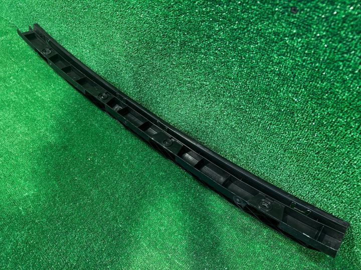 фото №11, Vw golf vi универсал 1k9 кронштейн кронштейн  бампера зад заднее 1k9807863a