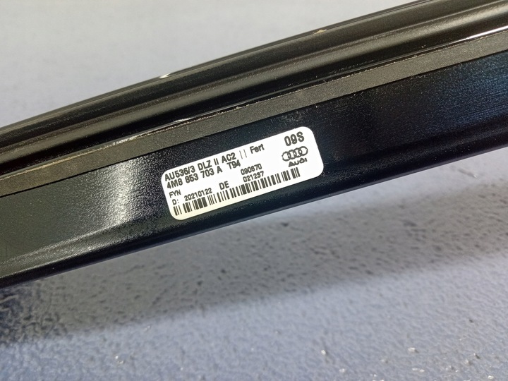 фото №5, Audi q8 rsq8 4m8 планка крышная левая 4m8853703a