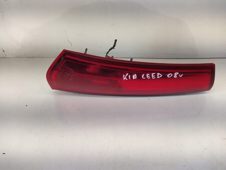 фото №1, Лампа правая задняя зад kia ceed универсал 06-09