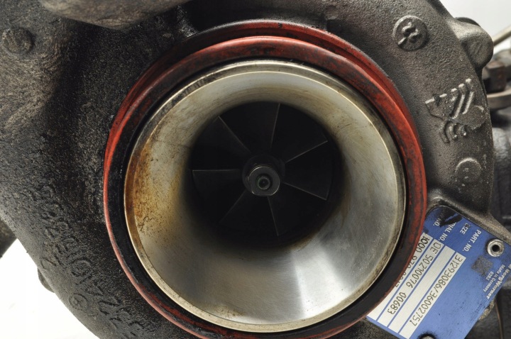 фото №10, Volvo s60 ii xc70 xc60 i 2.4 d5 турбина 36002664 36002640 31293086 36002757