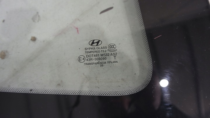 фото №4, Скло кузова задня hyundai i20 i 3d