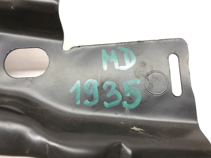 фото №10, Оригінальні кріплення крила ліве ford focus mk3 1846999