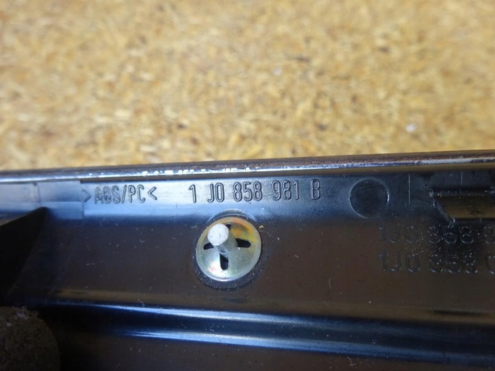 фото №9, Vw golf iv bora защита накладка заглушка консоли имитация дерево 1j0858981b