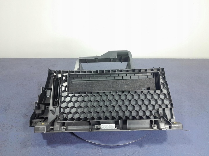 фото №7, Skoda superb iii бардачок пасажира консолі панелі eu 3v1857097al