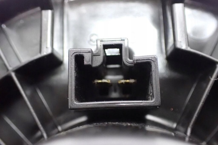 фото №7, Повітродувка вентилятор нагрівача європа subaru trezia 11r