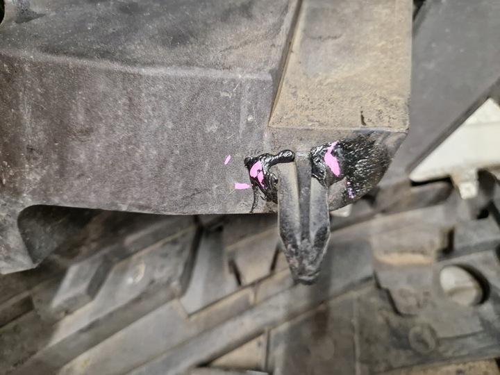 фото №11, Volvo xc70 xc 70 рестайлінг бампер перед переднє радар 30678678