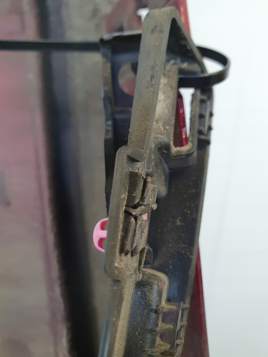 фото №13, Mazda 3 2016-2019 рестайлинг планка накладка пороговая правая порог правые bcjh-51p40d