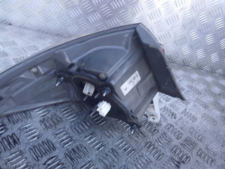 фото №7, Toyota corolla e16 e18 рестайлинг фара правая задняя правое зад 8155002a80 2016-19
