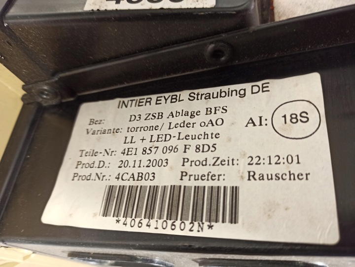 фото №13, Audi a8 d3 довгий тунель зад задній довгий підлокітник шкіра комплектний оббивка стелі