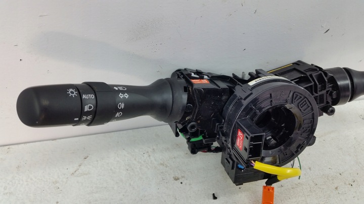 фото №2, Toyota aygo рулевой/подрулевой переключатель