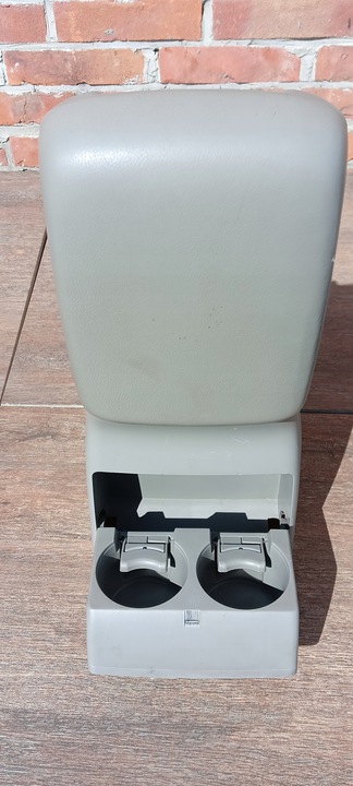 фото №10, Suzuki grand vitara ii 5-14 підлокітник