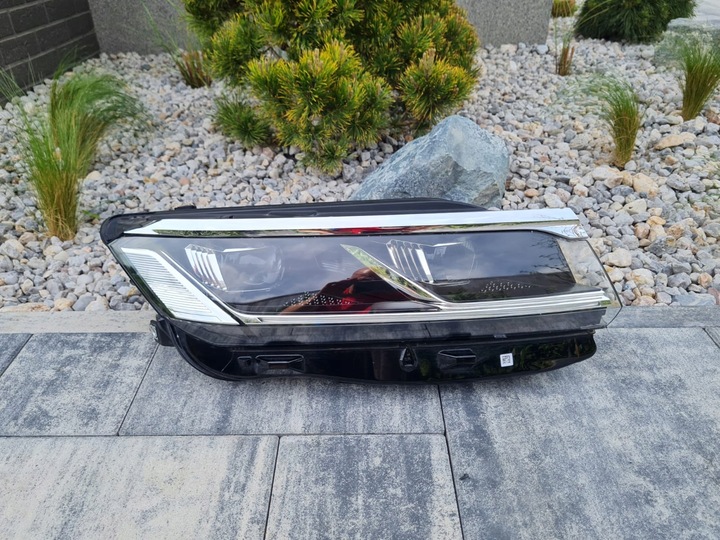 фото №1, Vw touareg iii 3 760 761 правая перед полный led база led 761941036b хром