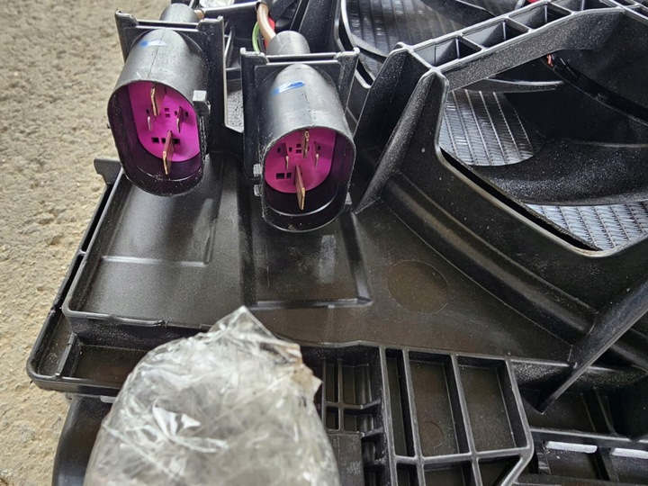 фото №11, Комплект радиатор вентиляторы audi a4 8w 3.0 tdi рестайлинг