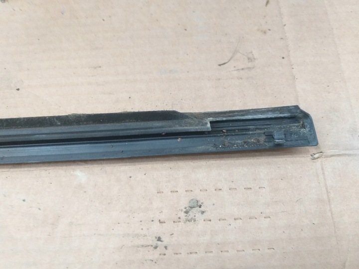 фото №5, Ford fiesta mk7 5d планка накладка двері хром лівий зад