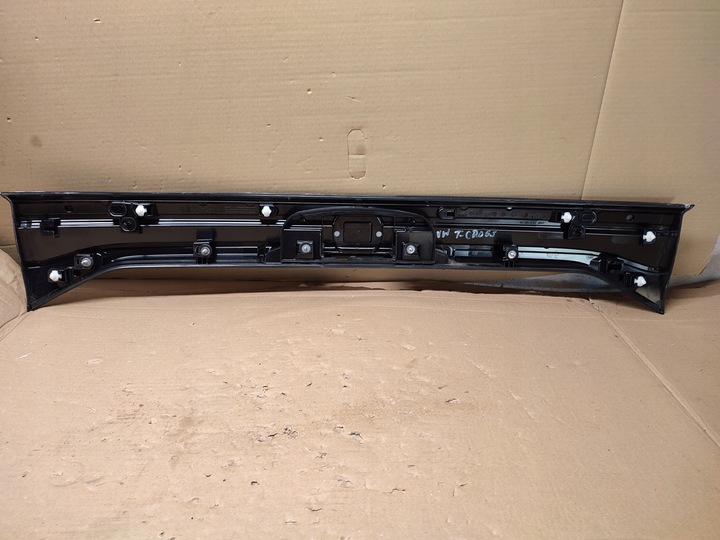 фото №6, Vw t-cross накладка кришки зад 2gm827577e