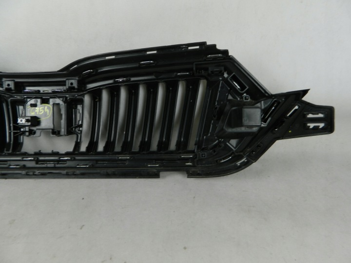 фото №8, Skoda oem номер 5e3807723 кронштейн решітка кронштейн