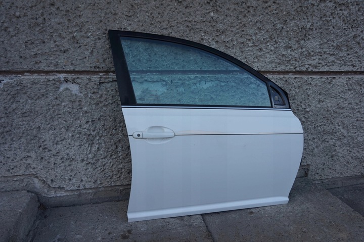 фото №1, Двері передні праві toyota avensis t25 040