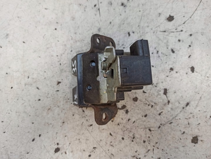 фото №6, Hyundai ix35 замок крышки багажника 81230-2s000