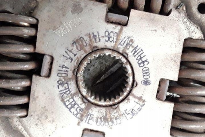 фото №9, Комплект зчеплення vw caddy ii варіант 9k9b 038105273e 1.97l дизель 47kw