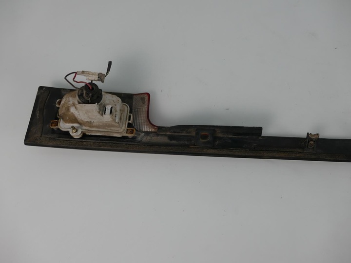 фото №5, Nissan prairie ii лампа накладка кришки багажника 93r