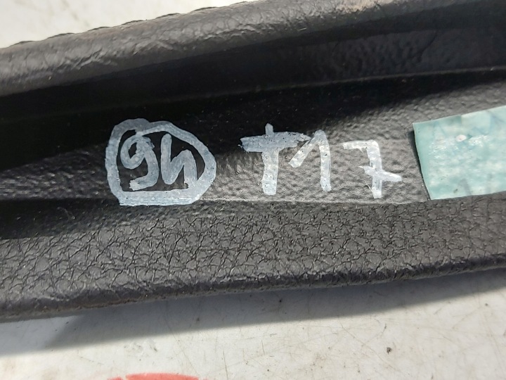 фото №11, Bmw 6 купе 640d f13 3.0 d 12r молдинг декоративна консолі 105036010