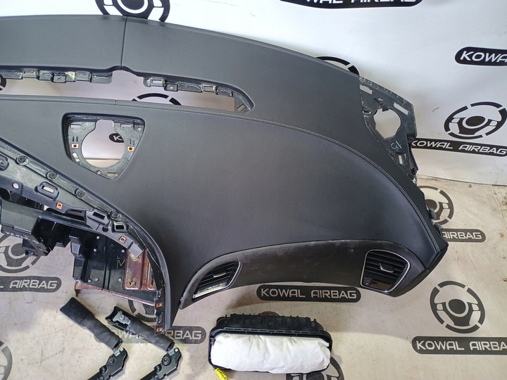 фото №9, Chevrolet corvette c7 шкіра панель консоль подушка безпеки подушки ремені ремонт