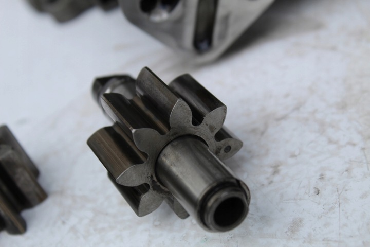 фото №12, Насос масла ze маслоприёмник bmw n47d20a 2.0d 7798014