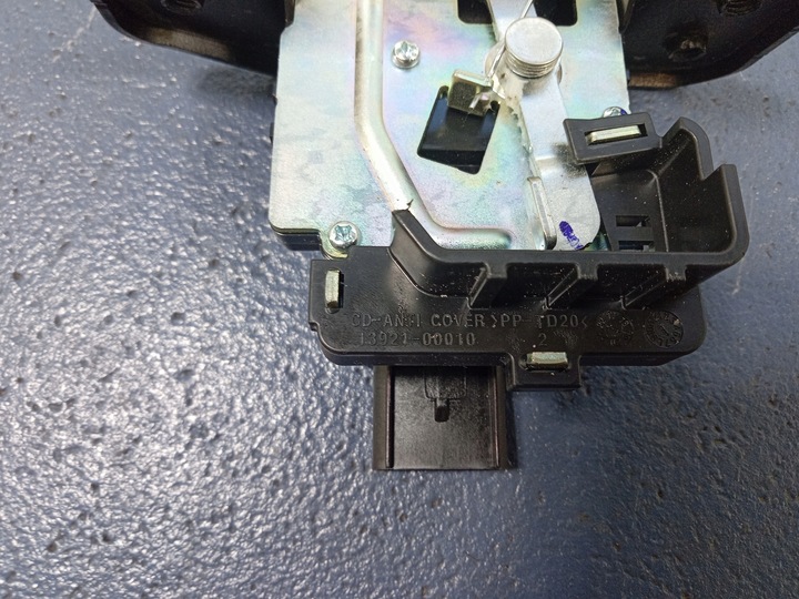 фото №4, Kia ceed iii hb замок кришки багажника 13921-00010