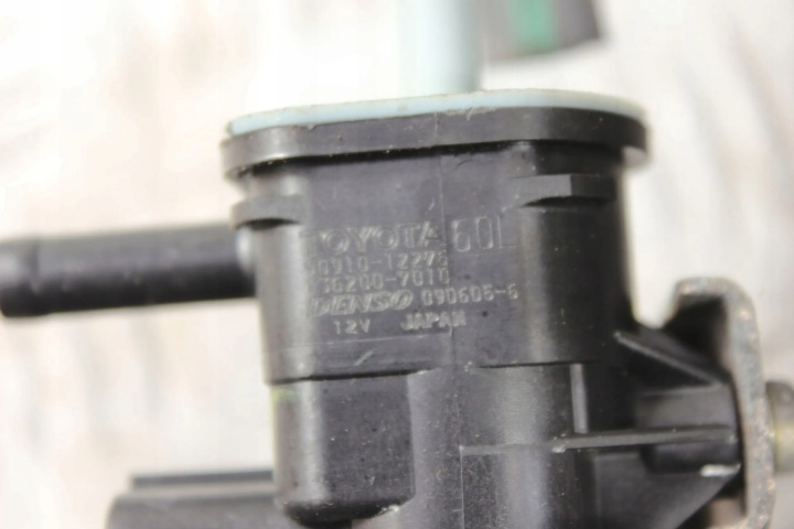 фото №5, Toyota prius iii 09-15 коллектор впускной 17120-37050