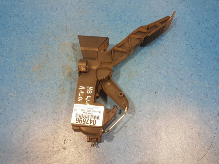 фото №6, Mercedes b180 w245 педаль газа a1693000104 640940