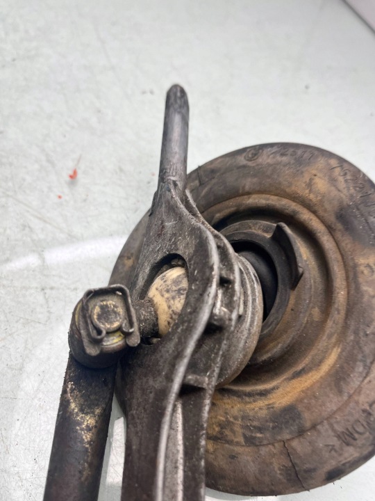 фото №9, Bmw 3 e46 1900cm3 бензин домкрат изменения кпп / коробка передач 1434699