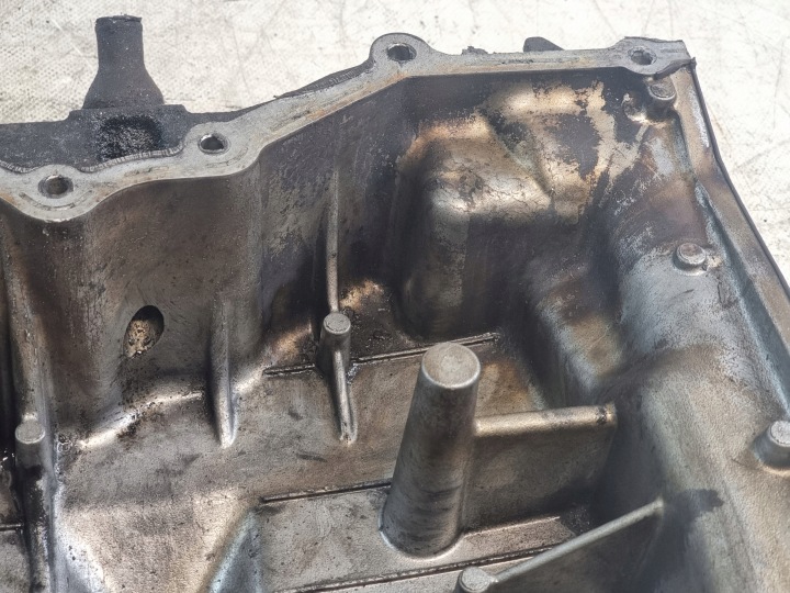 фото №12, Піддон піддон масла oem номер l325104011 mazda 6 gg 1.8 16v 88kw