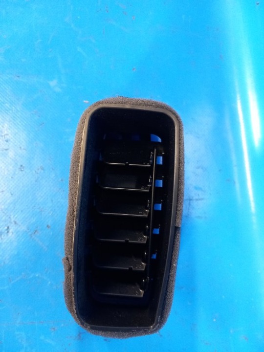 фото №4, Дефлектор воздуха правое toyota prius 16 5566047150