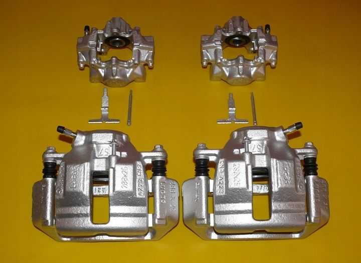 фото №1, Затискачі лівий праві перед зад mercedes c-klasa w203