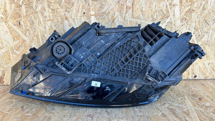 фото №14, Audi q7 4m 2016 лампы передние