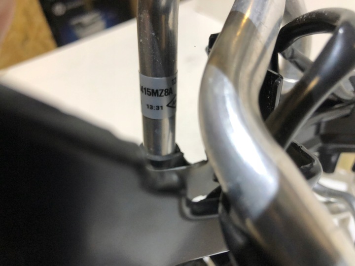 фото №9, Renault megane v e-tech шланг кондиціонера 924415mz8a 443310-1510 447520-0220