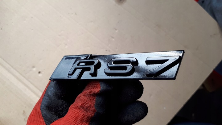 фото №1, S7 4g a7 емблема решітка радіатора бампера rs7
