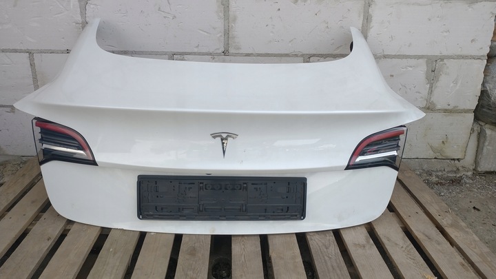 фото №1, Tesla модель 3 крышка багажника