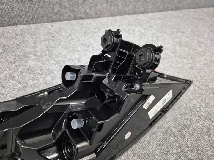 фото №8, Лампа задняя зад правая - audi q4 e-tron 89a 21- полный led