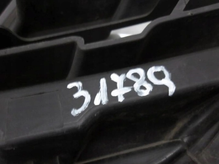 фото №7, Renault scenic iv решітка радіатора решітка бампер перед