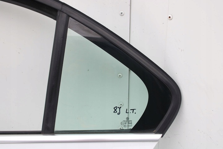 фото №7, Vw jetta 5c рестайлинг дверь левая перед + зад сторона левая передние + задние 2 sztu