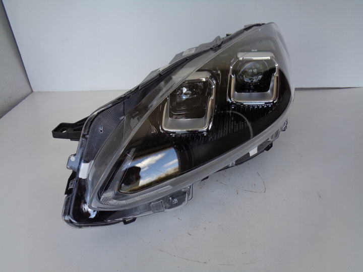 фото №1, Лампа левая фара ford kuga mk3 19- полный led