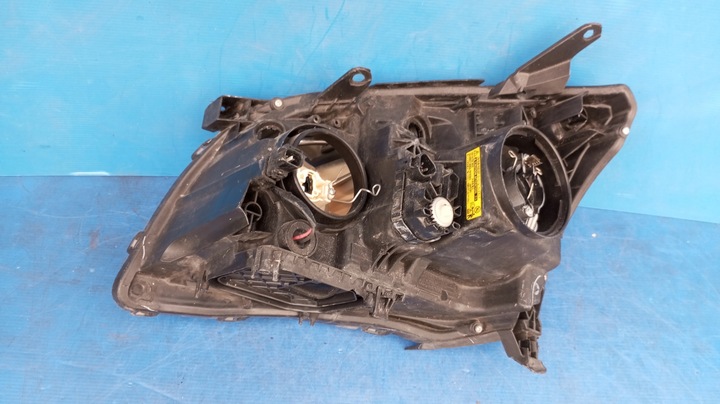 фото №10, Лампа правые перед фара ксенон eu toyota avensis t25 рестайлинг 2006-