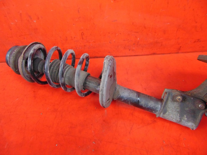 фото №4, Dacia sandero i 1.4 mpi поворотный кулак амортизатор левая