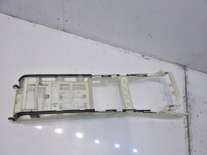 фото №8, Каркас туннеля audi a6 c6