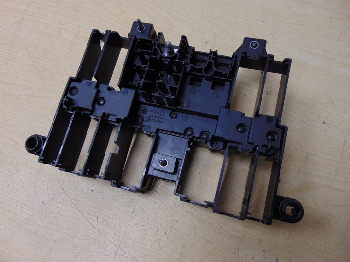 фото №6, Коробка предохранителей pusta новая mercedes w177