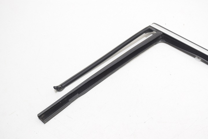 фото №3, Bmw 3' g21 планка рамка верхняя прокладка дверь левая зад alu сатин