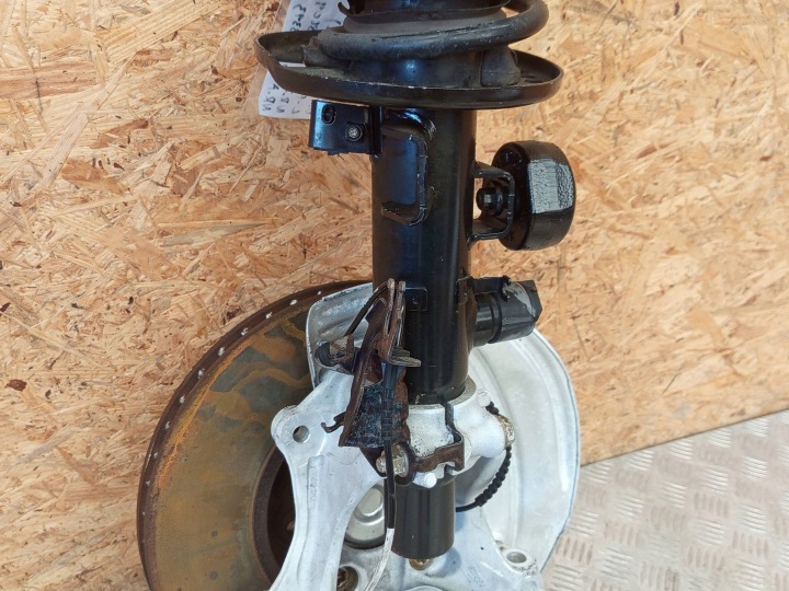 фото №14, Bmw (oem) 6878609 6898313 3' g20 4' g22 поворотна опора амортизатор лівий перед