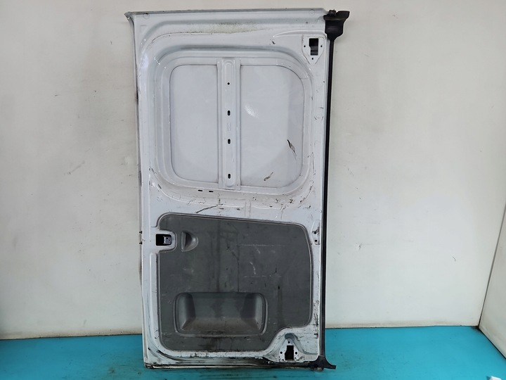 фото №8, Дверь распашные бабочкообразные зад правые renault trafic ii vivaro a белый d31