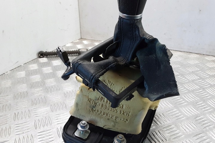 фото №8, Механизм изменения коробки передач audi a4 avant 8k5, b8 8k1713041ad 3.0l дизель